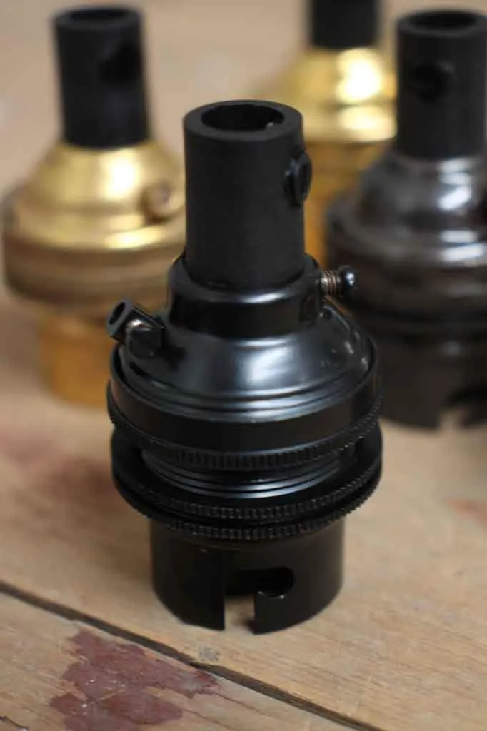 Bayonet Metal Lampholder - Lighting Fixtures