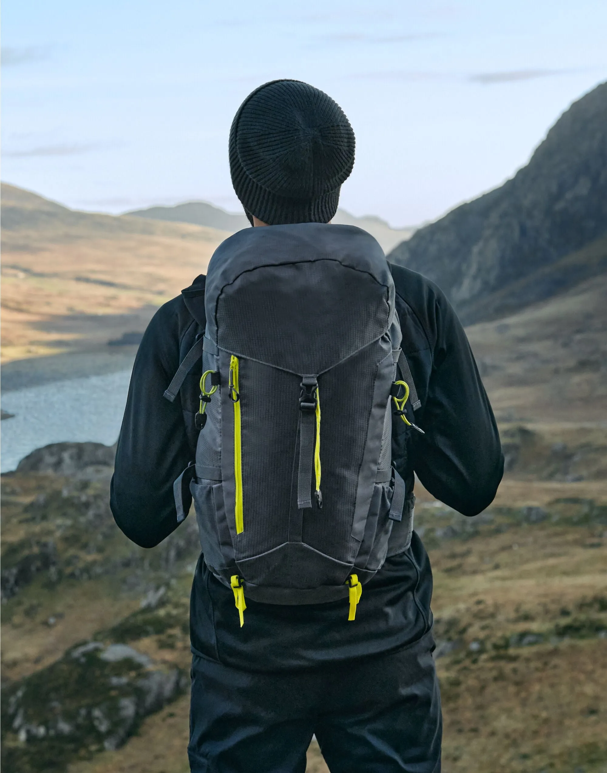 QX335 Quadra SLX®-Lite 35 Litre Backpack